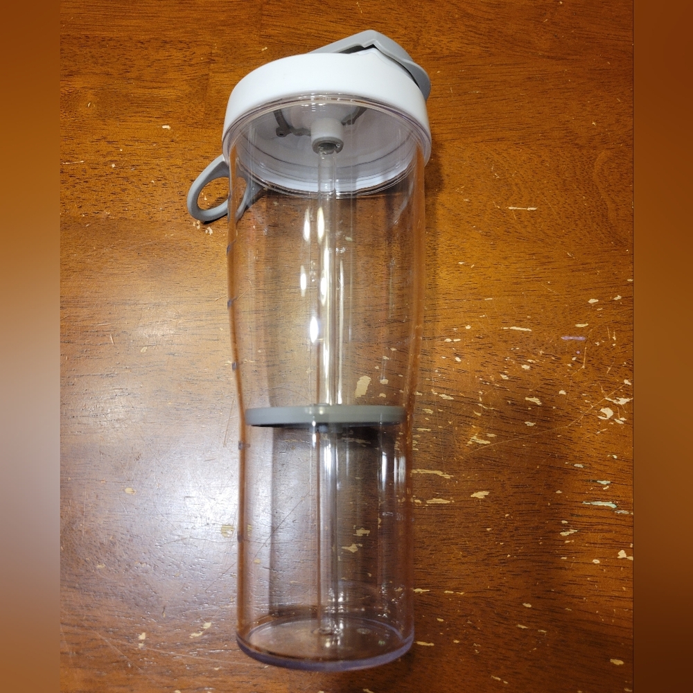 Pampered Chef Infusion Water Bottle